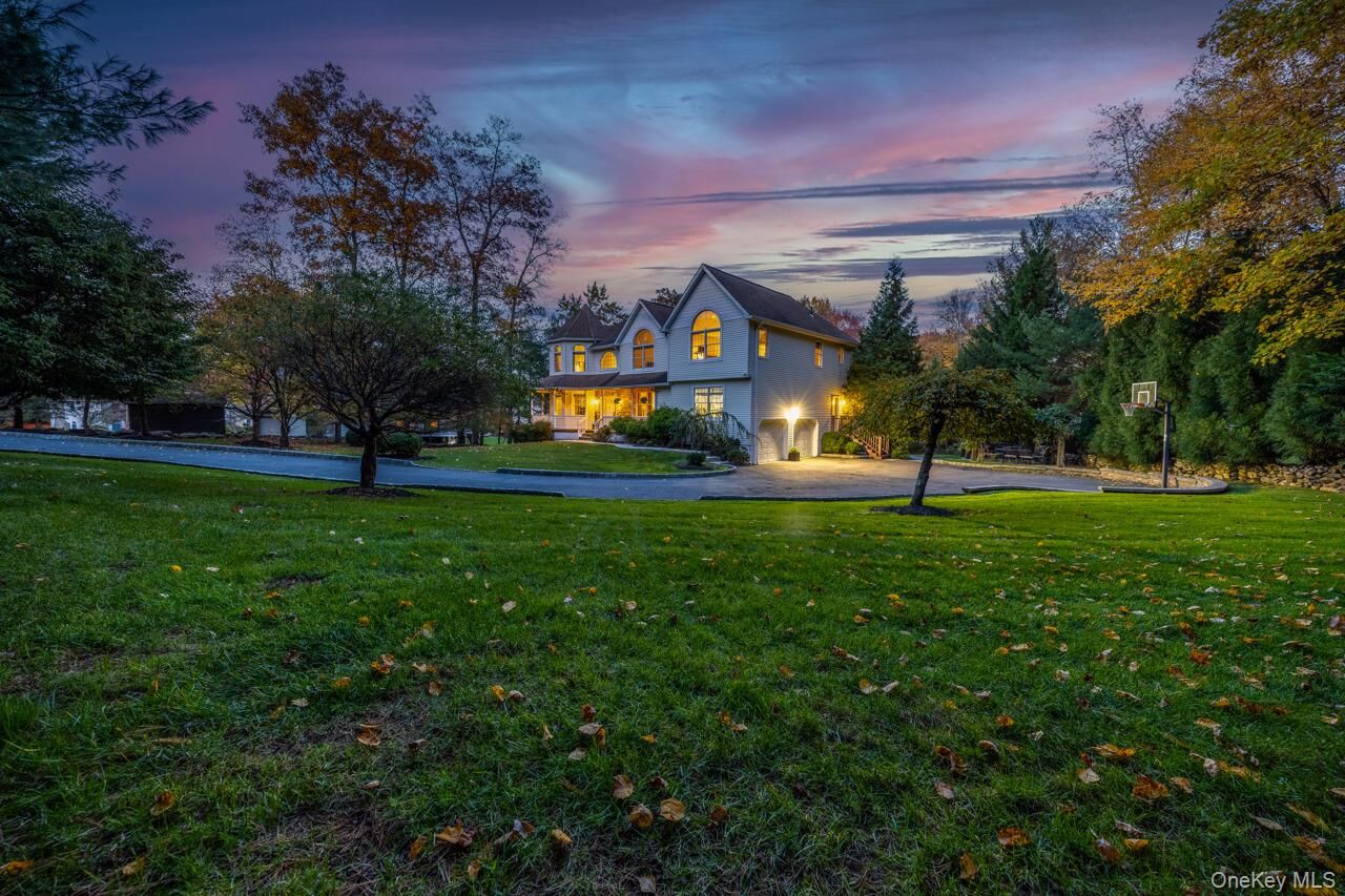 Property Photo:  9 Ronwood Road  NY 10977 