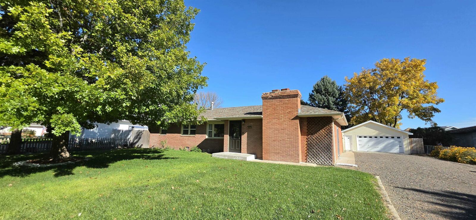 Property Photo: 321 Dixie Avenue NE 69101