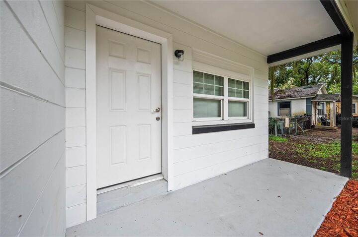 Property Photo: 4737 Halliday Lane FL 32810