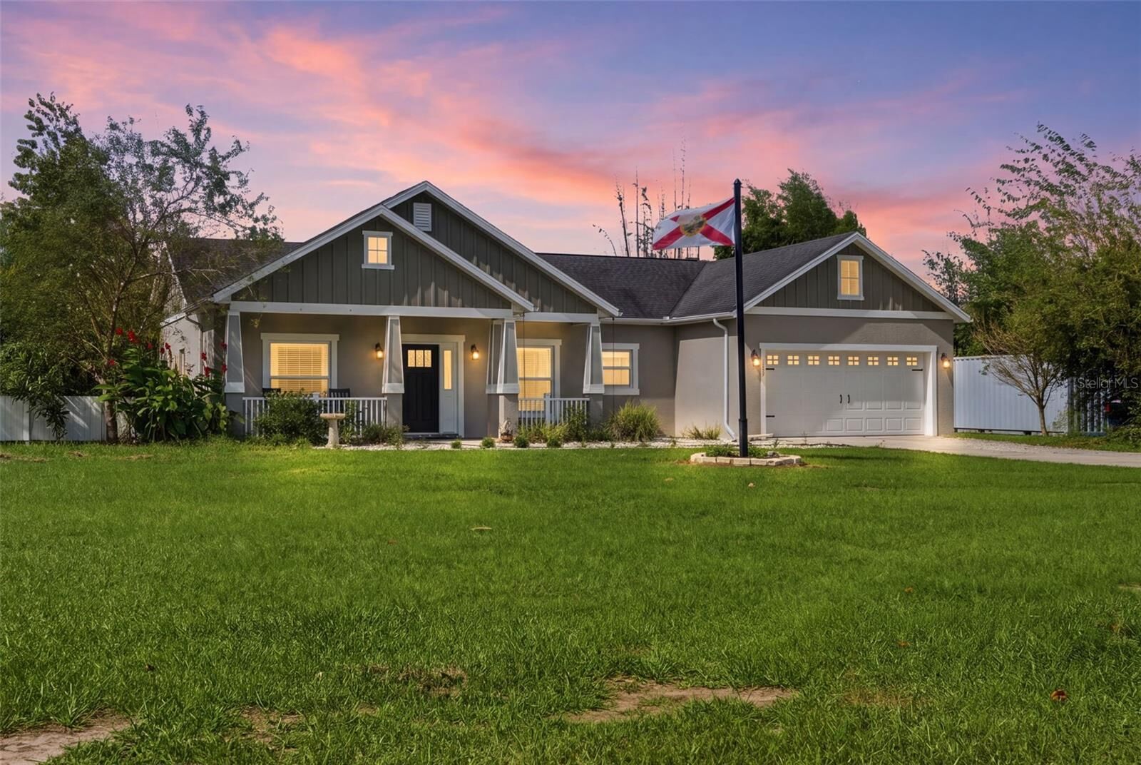 Property Photo:  26298 Atlantis Lane  FL 34601 