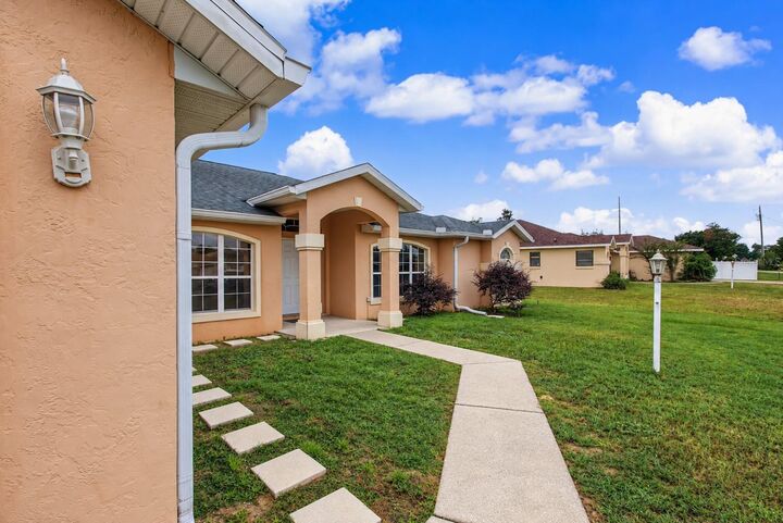 Property Photo:  4820 SW 107 Lane  FL 34476 