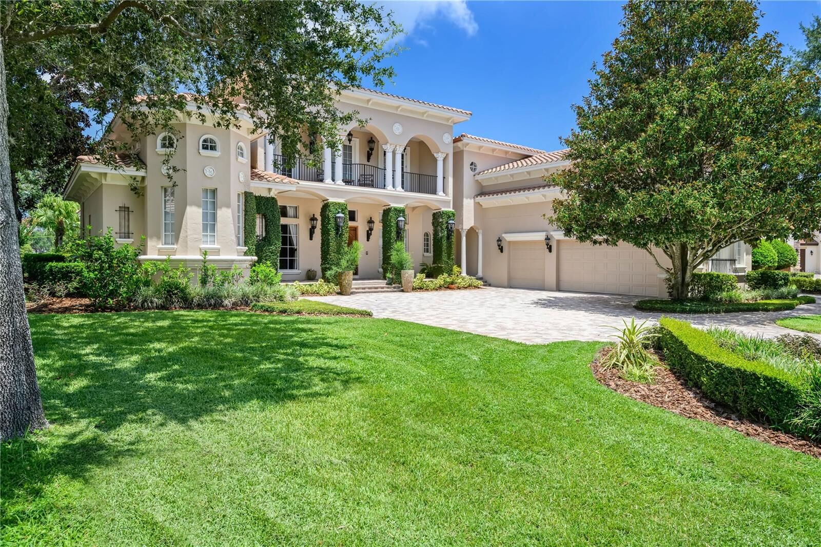 Property Photo:  11209 Macaw Court  FL 34786 