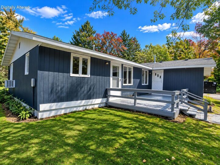 Property Photo:  2928 Oak Ave  WI 53936 