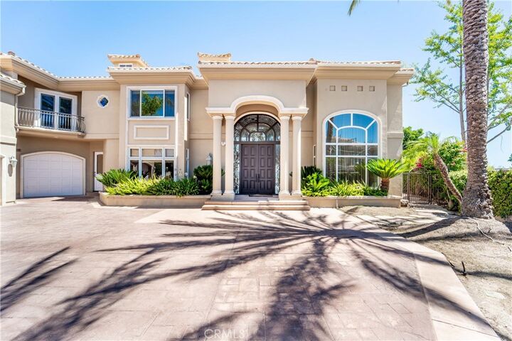 Property Photo:  23483 Park Colombo  CA 91302 