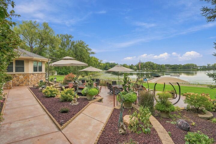 Property Photo:  154 Twin Lake Boulevard  MN 55127 