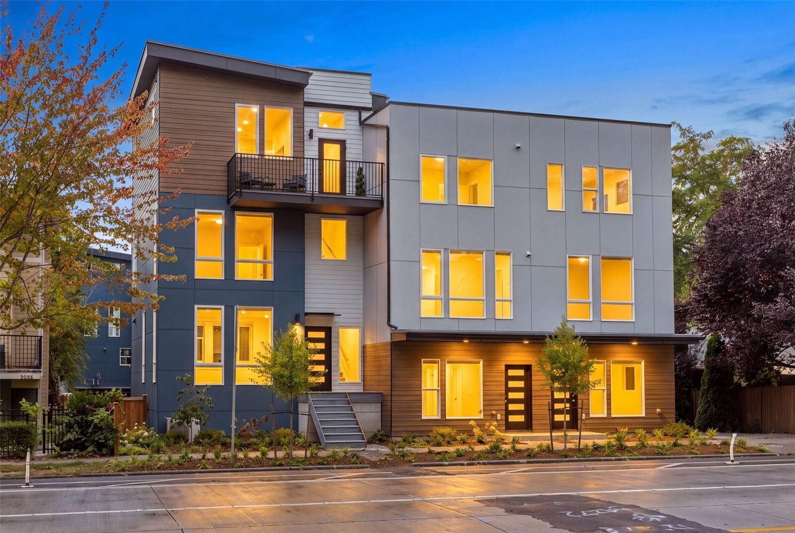 Property Photo: 7037 Delridge Way SW WA 98106