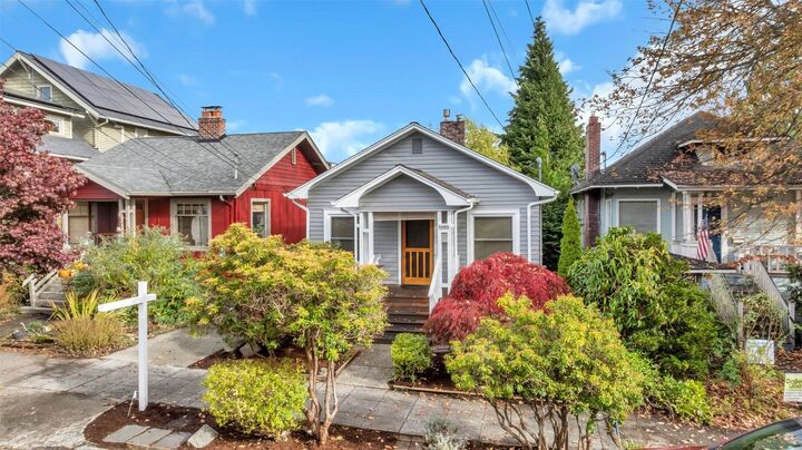 Property Photo:  4464  Whitman Avenue N  WA 98103 