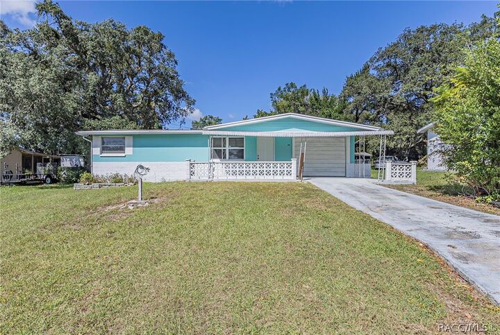 Property Photo:  6 S Jefferson Street  FL 34465 