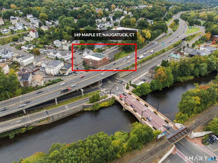 Property Photo:  155 Maple Street 3rd Floor  CT 06770 