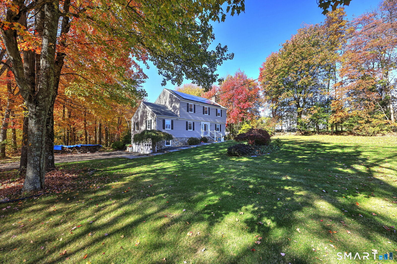 Property Photo:  139 Cutlers Farm Road  CT 06468 