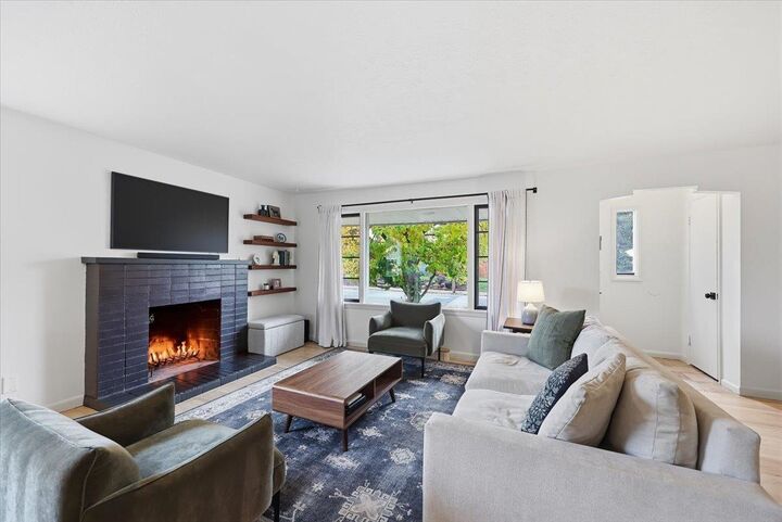 Property Photo: 1027 E 38th Ave WA 99203