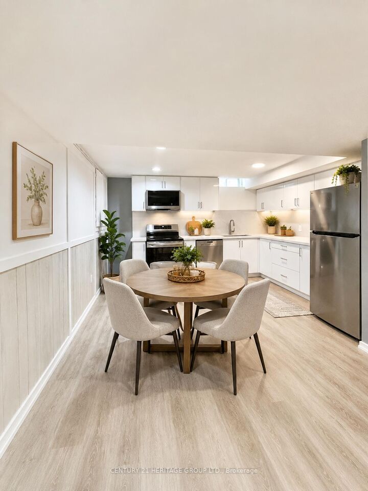 Property Photo: 187 Glenway Circle ON L3Y 7S5