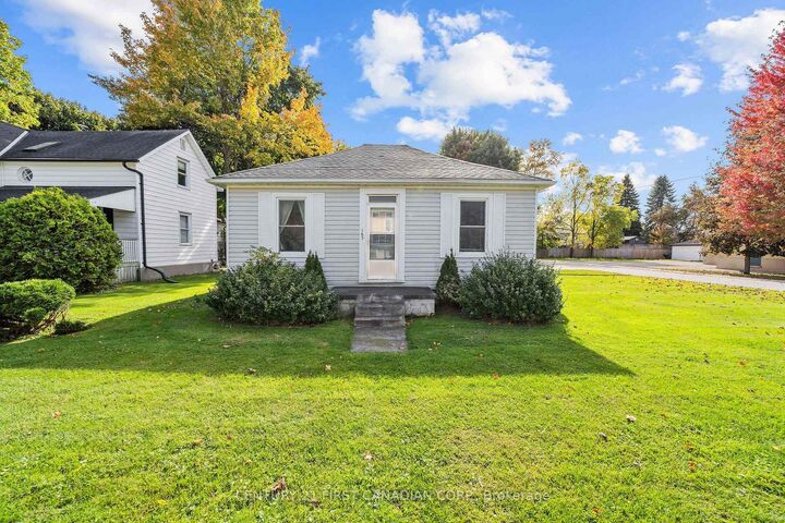 Property Photo:  163 George Street  ON N0M 1A0 