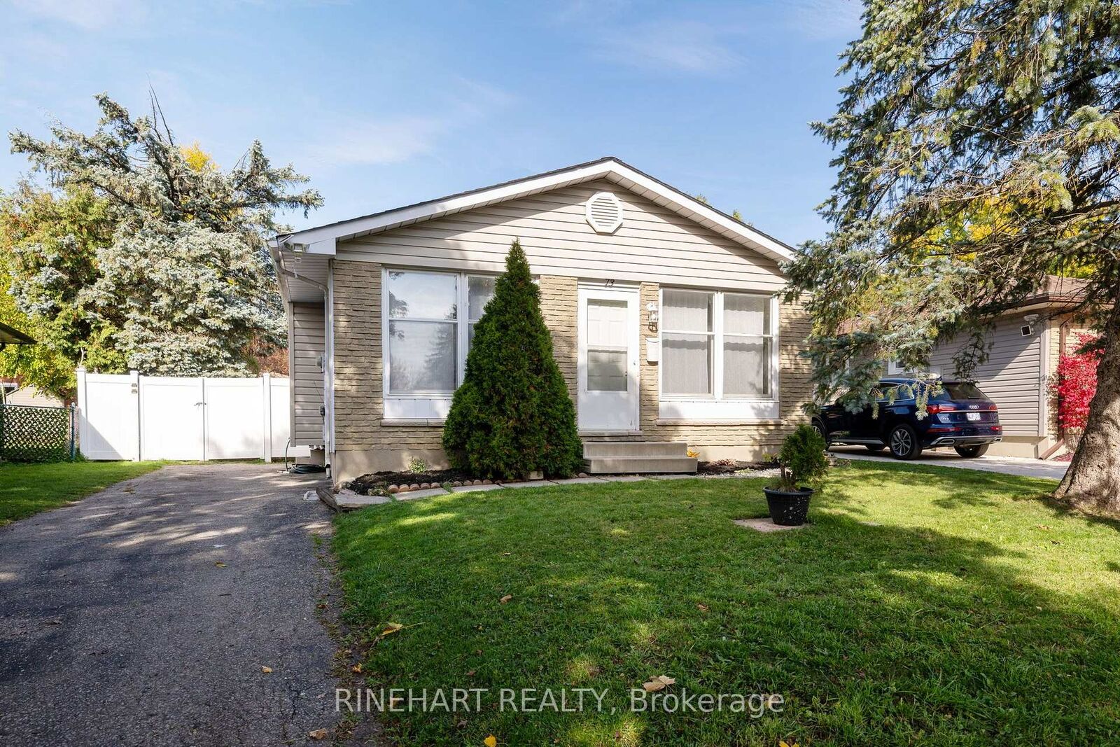 Property Photo:  73 Fennell Crescent  ON N6E 2E2 