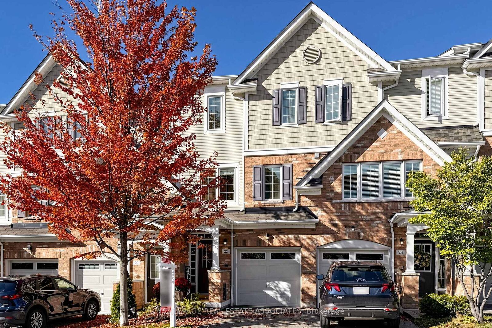 Property Photo:  22 Benjamin Way  ON L1N 0K5 