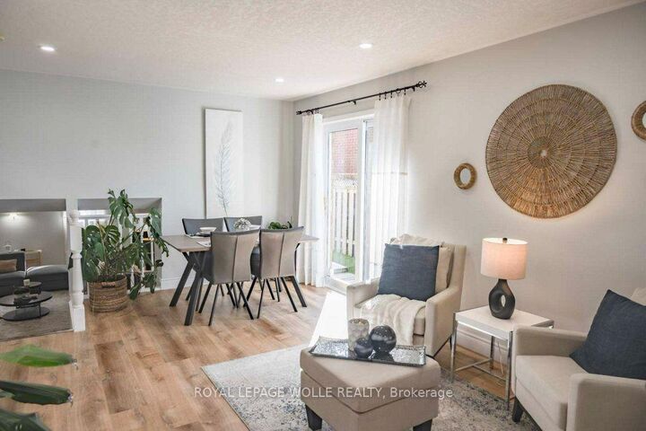 Property Photo: 729 Fairway Court ON N2A 4B4