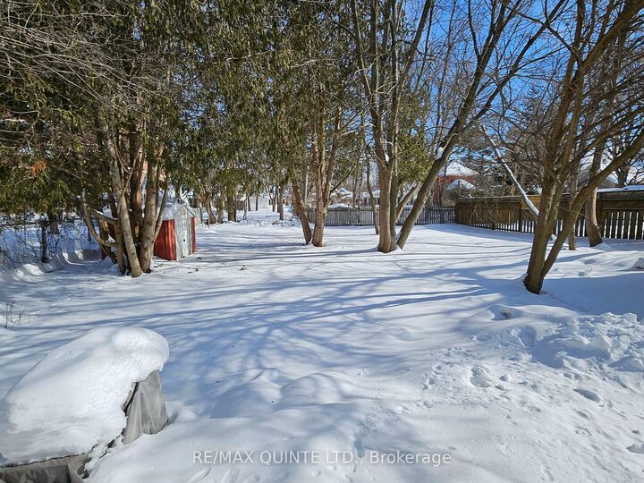 Property Photo: 181 Burnham Street ON K8N 3S1