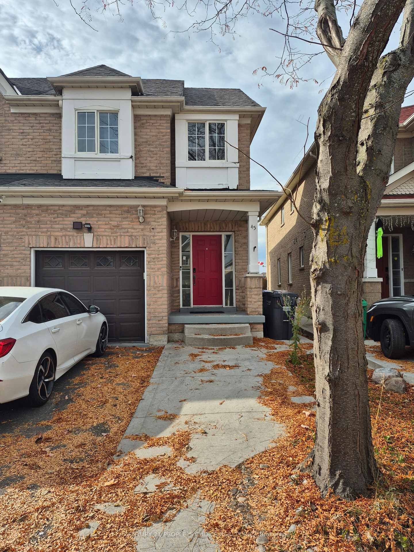 Photo de la propriété: 45 Rotunda Street ON L6X 5E3