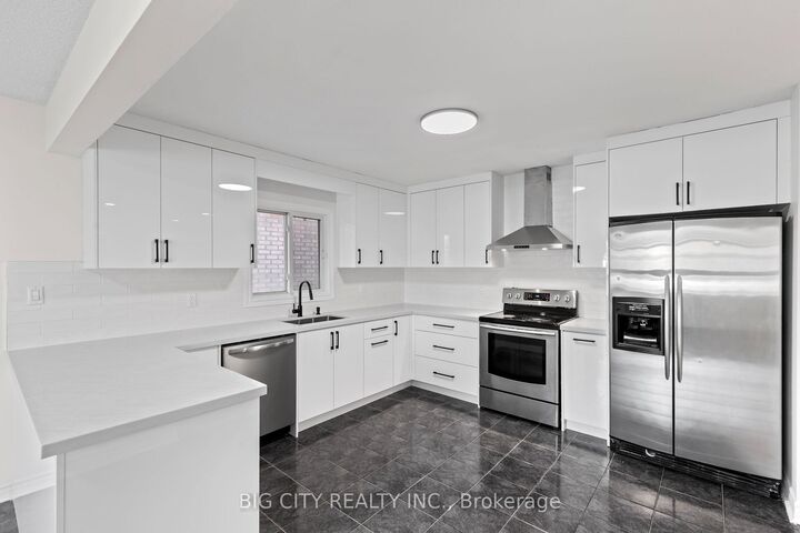 Property Photo:  7698 Kipling Avenue Main  ON L4L 1Y6 