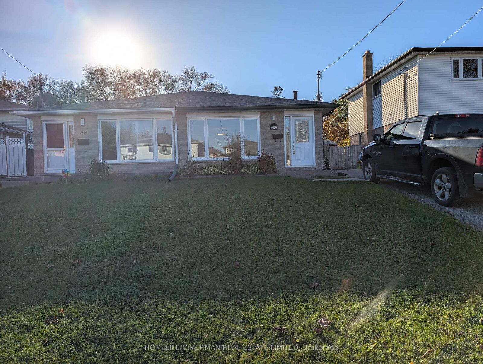 Property Photo: 202 Durham Street ON L1J 5R3