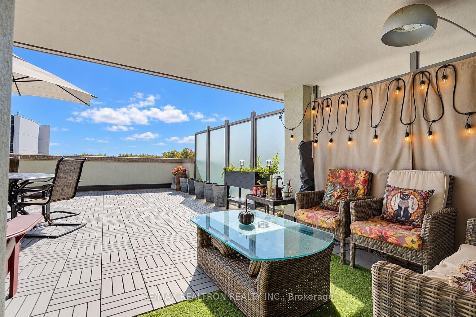 Property Photo:  50 Brian Harrison Way 301  ON M1P 5J4 