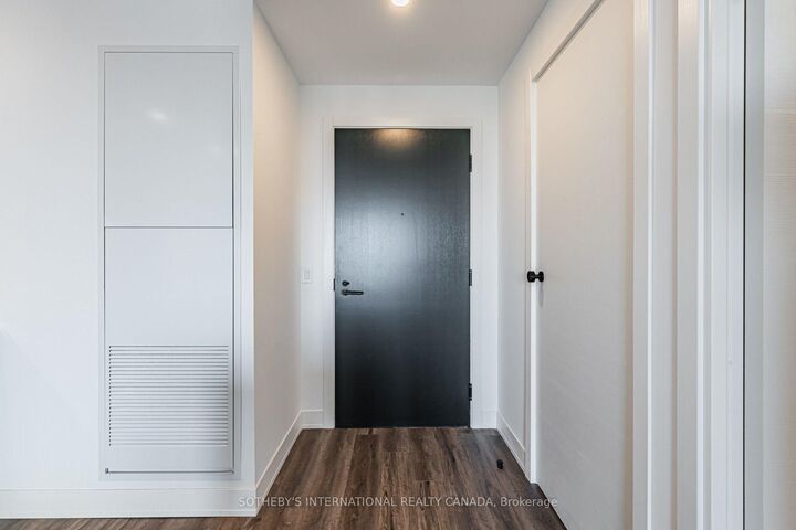 Property Photo:  15 Assembly Lane 1007  ON M6H 0H3 
