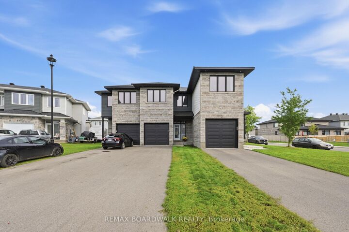 Property Photo:  5 Morrall Court  ON K7S 0J4 