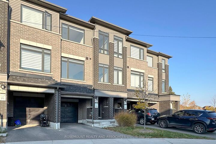 Photo de la propriété:  13 Esquire Way  ON L1R 0S7 