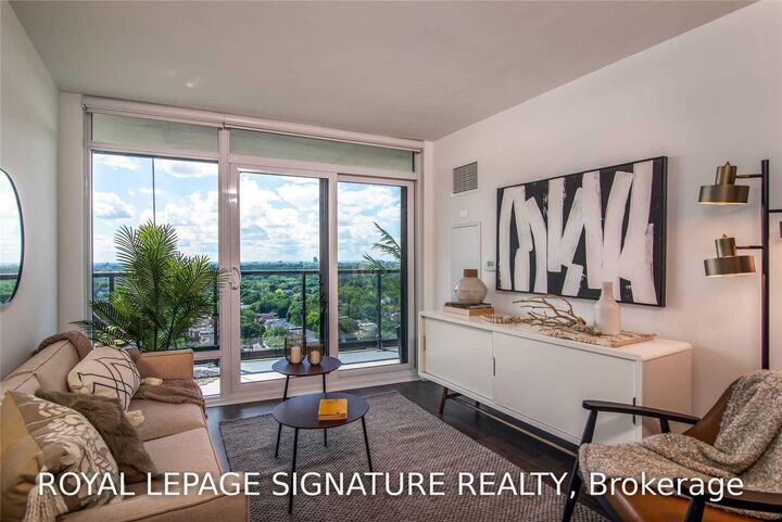 Property Photo: 18 Erskine Avenue 3110 ON M4P 1Y2