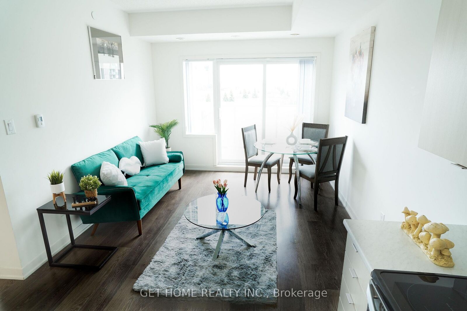 Property Photo:  5155 Sheppard Avenue E 608  ON M1B 0C8 