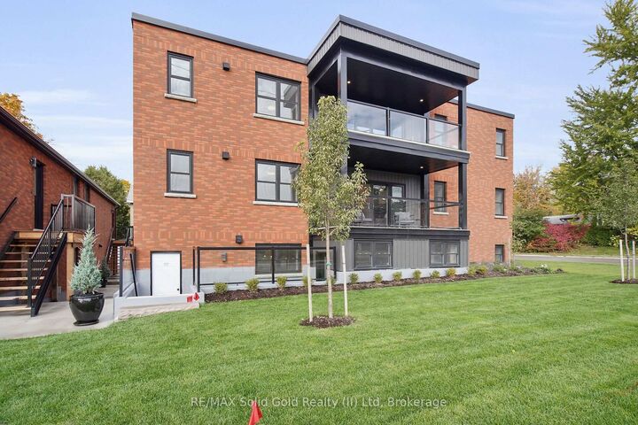 Property Photo: 74A Church Street 1 ON N5A 2R2