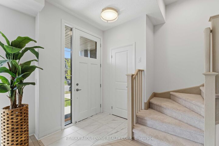 Property Photo:  170 Spitfire Drive  ON L0R 1W0 