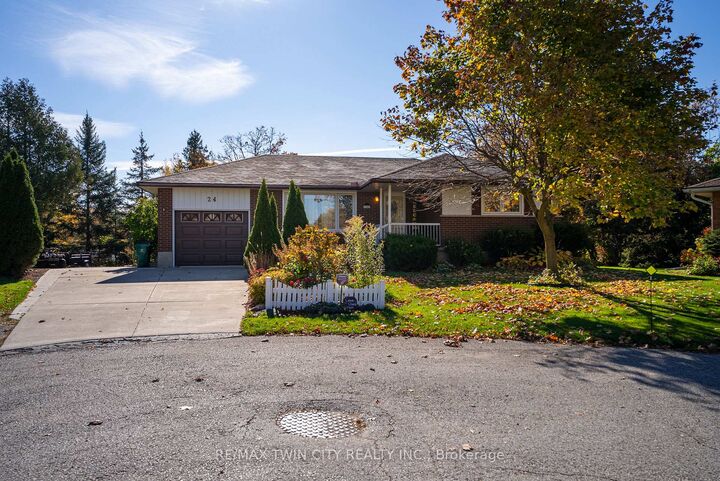 Property Photo: 24 Harlew Crescent ON N3A 2H6