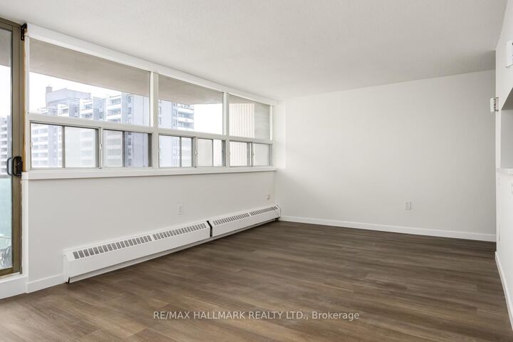 Property Photo:  5949 Yonge Street 1105  ON M2M 3V8 