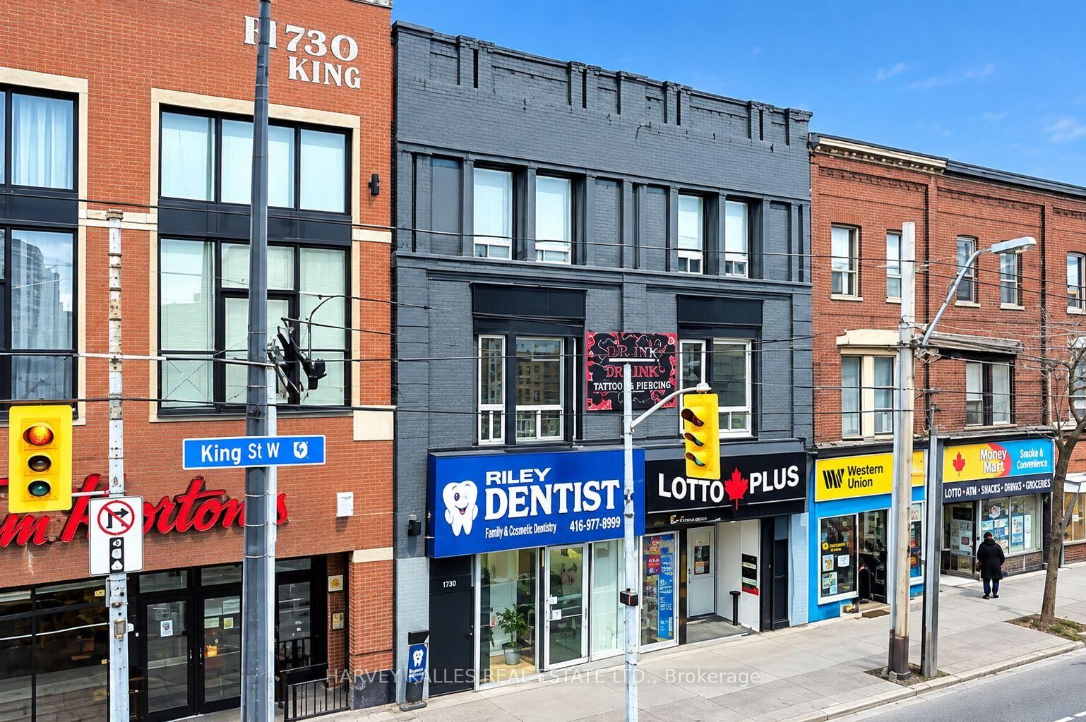 Property Photo:  1476 Queen Street W B1  ON M6K 1M4 