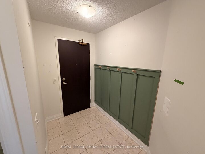 Property Photo:  30 Grand Trunk Crescent 802  ON M5J 3A4 