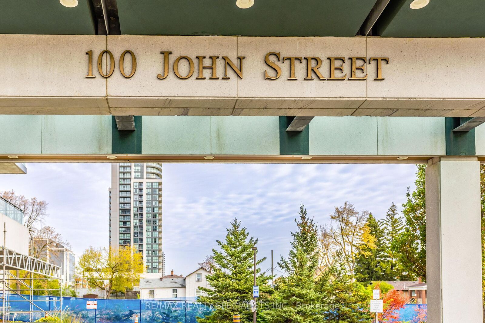 Property Photo: 100 John Street 602 ON L6W 0A8