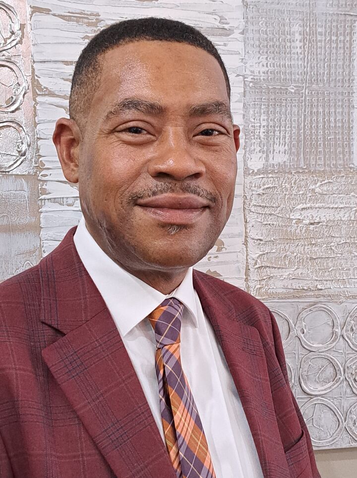 Gerard Carter,  in Baltimore, Downtown