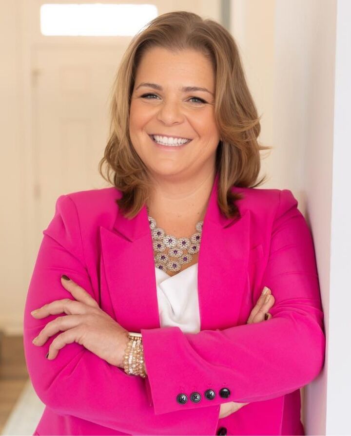 Nadine Kennedy, Real Estate Salesperson in Martinsburg, Premier
