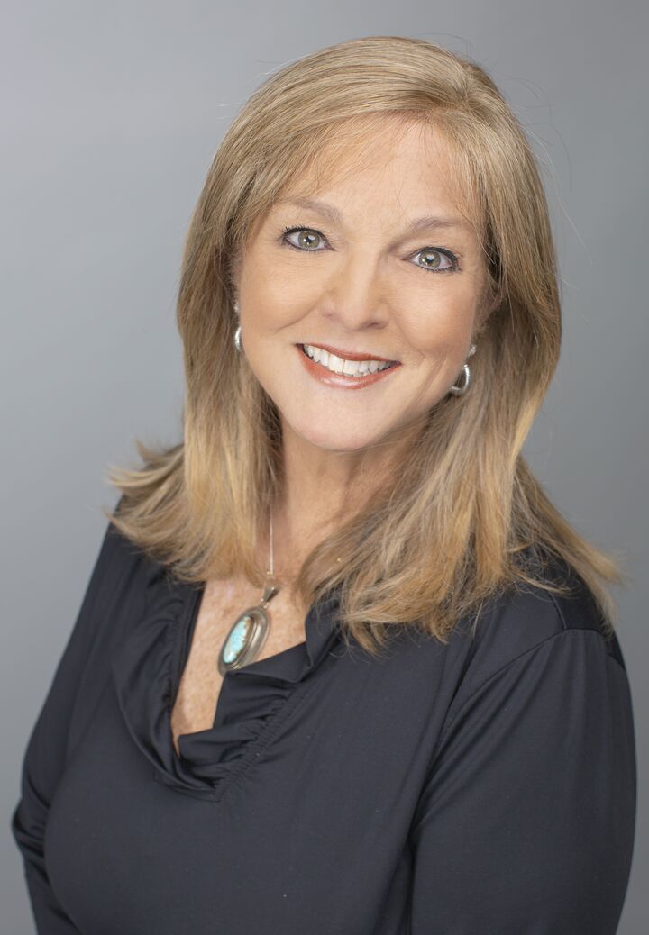 Beth Bradley, Principal Broker Bearden Office in Knoxville, Wallace (TN)
