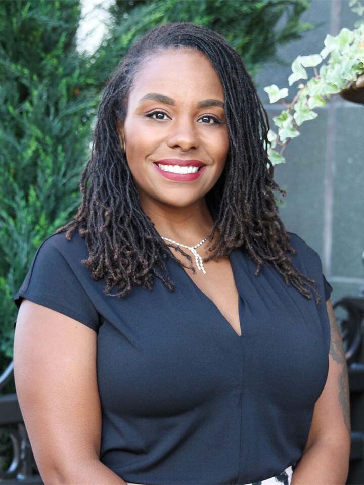 Darchell Rauter, Real Estate Salesperson in Delafield, Affiliated