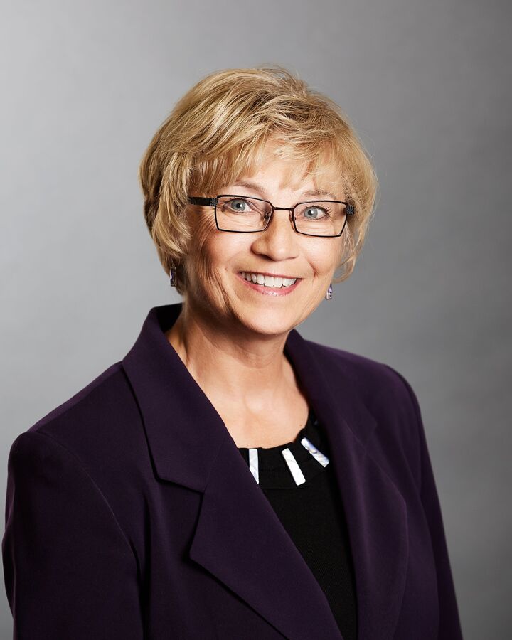 Karie Farbar,  in Ottawa, Coldwell Banker Sarazen Realty, Brokerage