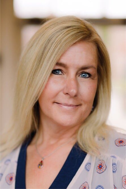 Laura Delawder, Real Estate Broker in Kennewick, Tomlinson