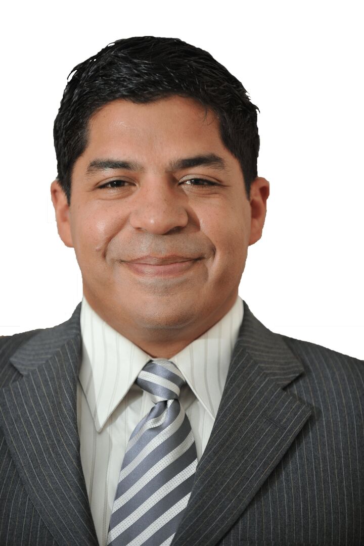 Edwin Menendez-Molina,  in Vaughan, Coldwell Banker The Real Estate Centre, Brokerage