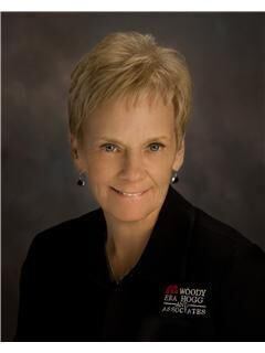 Kathy Carmichael,  in Mechanicsville, ERA Woody Hogg & Assoc.