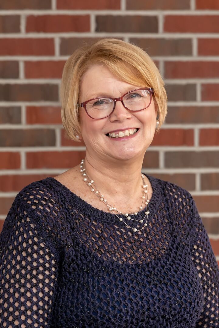 Susan DeFazio, Real Estate Salesperson in Erie, Select, REALTORS