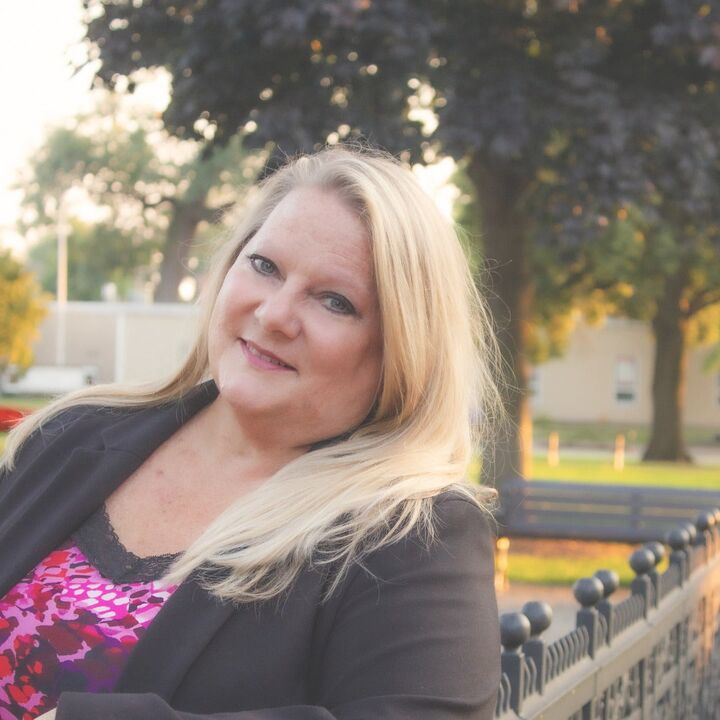 Marge Galy, Real Estate Salesperson in Muskegon, Schmidt Realtors