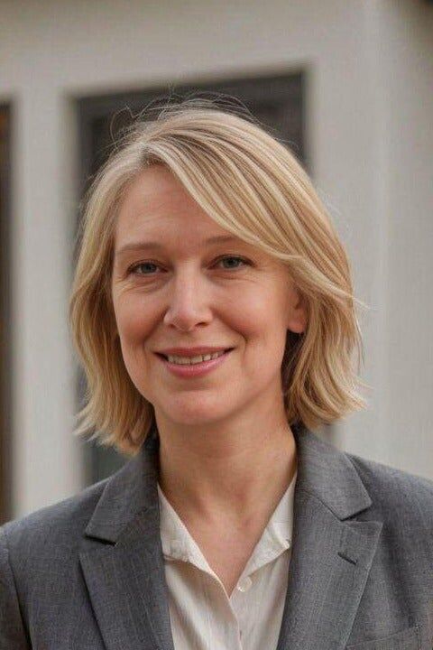 Laura Klindt,  in Grosse Pointe Farms, Professionals