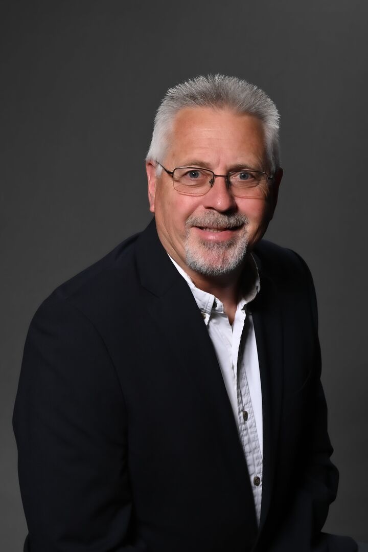 David Shaw, Real Estate Salesperson in Tehachapi, Frontier