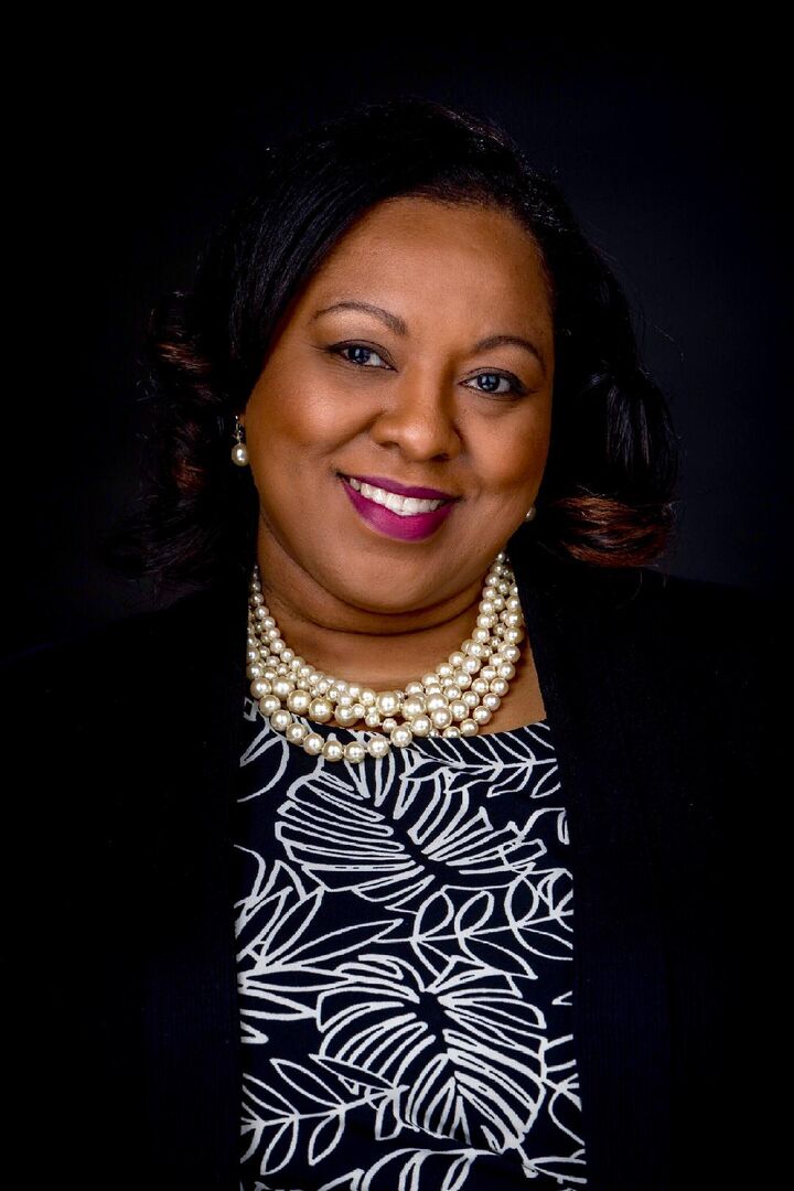 Deborah Cromer, Real Estate Broker/Owner in Bowie, Envision
